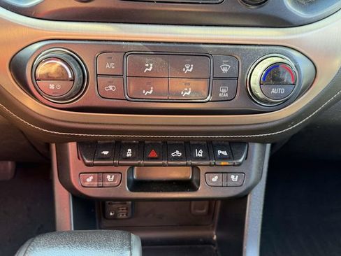 Used 2021 GMC Canyon Denali AWD/4WD image 21