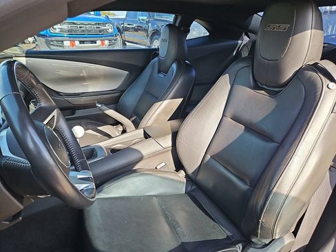 Used 2010 Chevrolet Camaro SS w/ RS Package RWD image 20