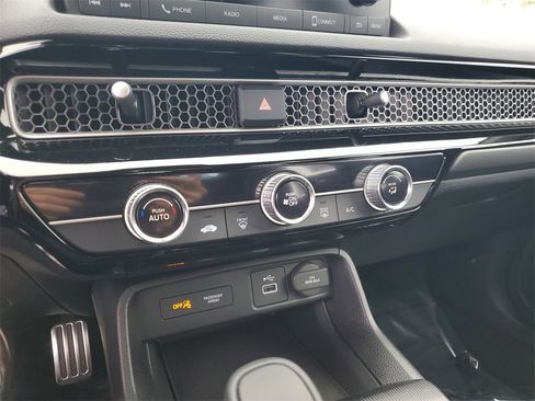 Certified 2024 Honda Civic Sport image 26