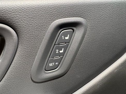 Used 2023 Honda Pilot EX-L image 11