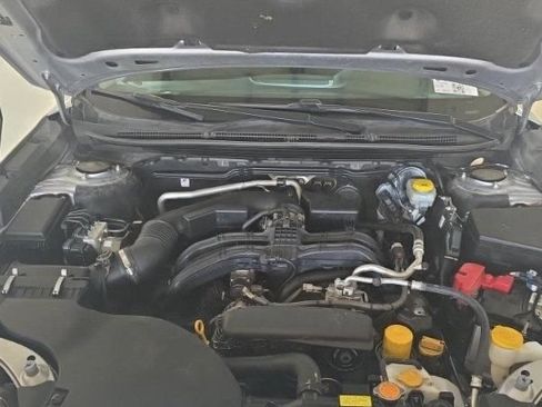 Used 2023 Subaru Outback AWD/4WD image 12