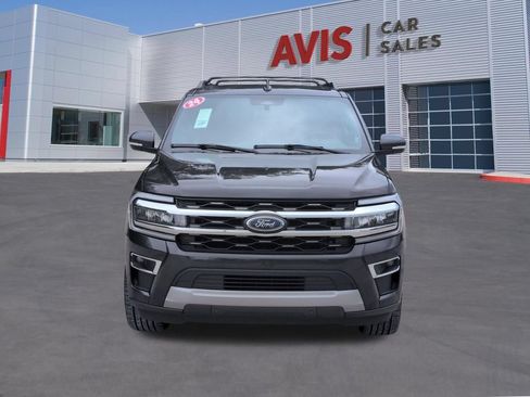 Used 2024 Ford Expedition Limited AWD/4WD image 2