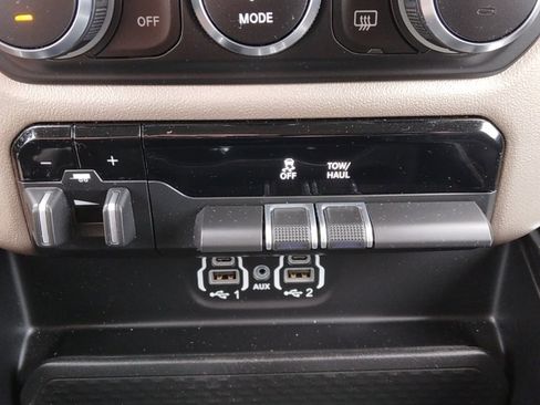 Used 2022 RAM 1500 Laramie image 21