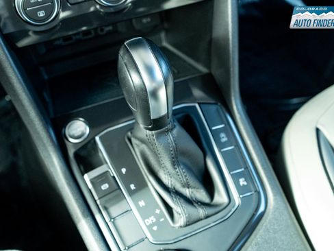 Used 2020 Volkswagen Tiguan SEL Premium R-Line image 17
