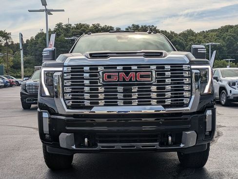 New 2025 GMC Sierra 2500 Denali w/ Denali Reserve Package image 2