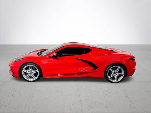 Used 2022 Chevrolet Corvette Stingray Coupe w/ 1LT RWD image 9