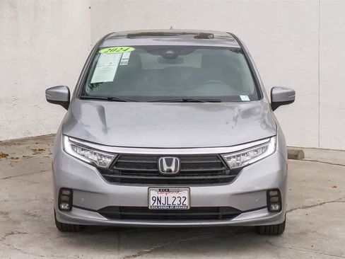 Used 2024 Honda Odyssey Elite image 2