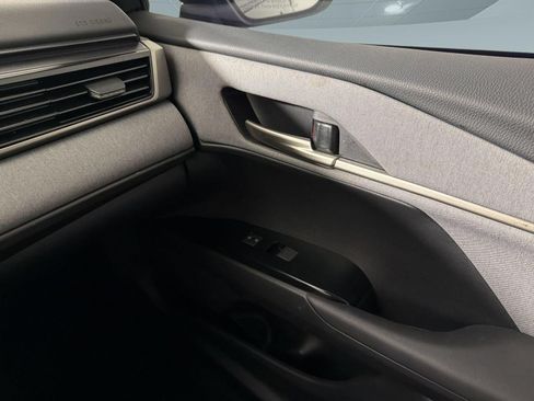 Used 2025 Toyota Camry LE FWD image 27