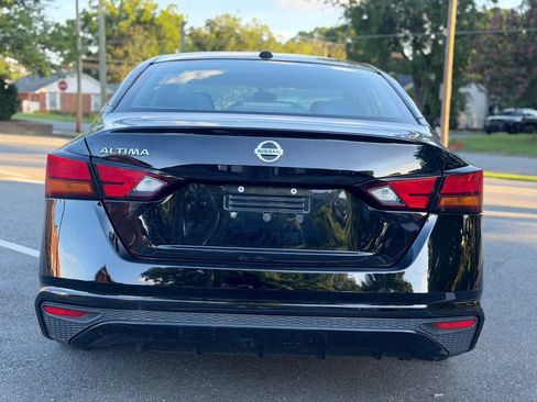 Used 2020 Nissan Altima 2.5 S FWD image 5