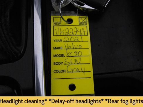 Used 2021 Volvo XC90 T6 Momentum w/ Protection Package image 29