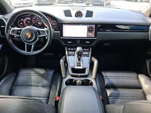 Used 2019 Porsche Cayenne AWD/4WD image 24