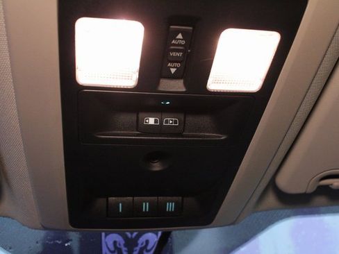 Used 2010 Dodge Ram 1500 Truck Sport image 25