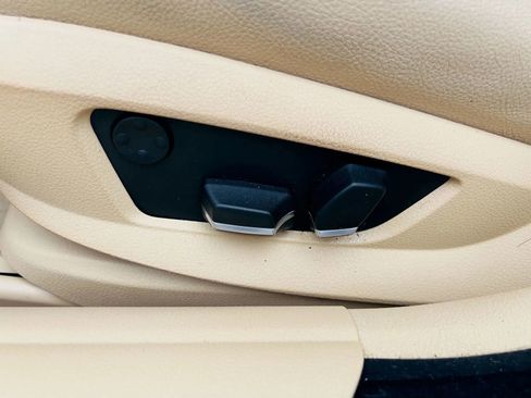 Used 2013 BMW 528i Sedan image 26