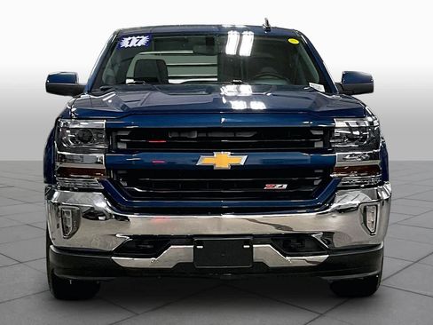 Used 2017 Chevrolet Silverado 1500 LT w/ All Star Edition AWD/4WD image 4