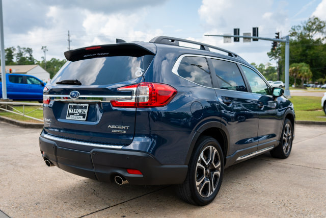 Used 2024 Subaru Ascent Limited w/ Technology Package AWD/4WD image 18