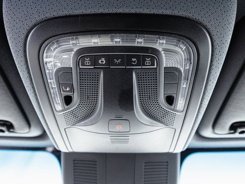 Used 2024 Mercedes-Benz Sprinter 144 Cargo image 22