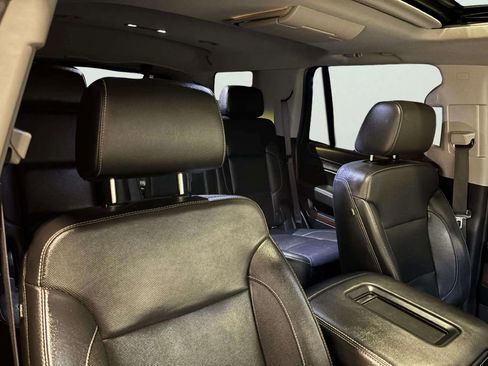 Used 2018 GMC Yukon SLT w/ Premium Edition image 30