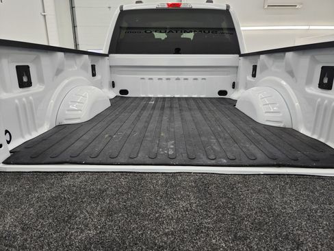 Used 2023 Ford F350 XLT image 28