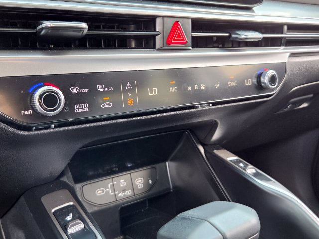 Certified 2026 Kia Sorento S AWD/4WD image 22