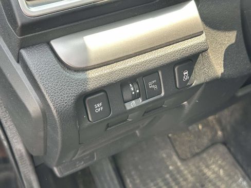 Used 2017 Subaru Forester 2.5i Premium AWD/4WD image 22