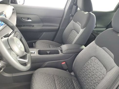 New 2026 Nissan Kicks SV w/ Cold Weather Package FWD image 19
