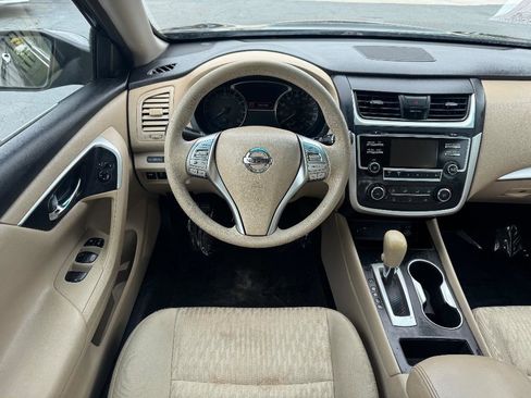 Used 2016 Nissan Altima 2.5 S w/ Power Driver Seat Package image 22