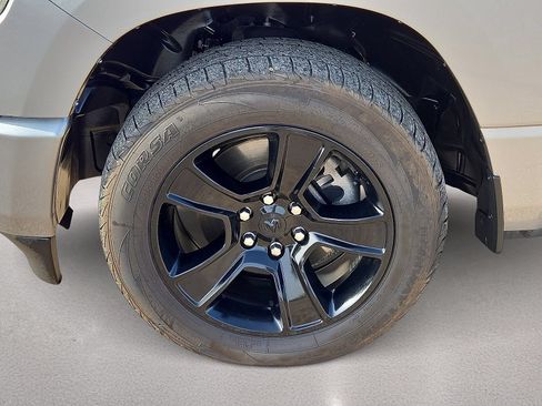 Used 2022 RAM 1500 Big Horn RWD image 10