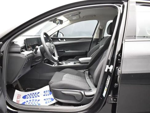 Used 2025 Kia K5 LXS image 14