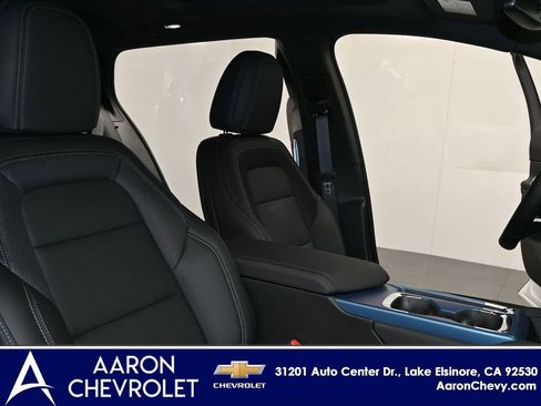 New 2026 Chevrolet Equinox EV LT image 24