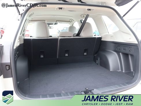 Used 2024 Subaru Forester image 15