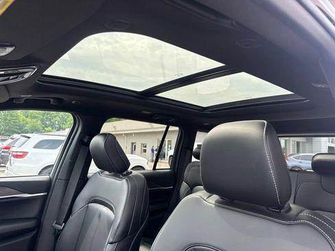 New 2026 Jeep Grand Cherokee Limited w/ Limited Altitude Package AWD/4WD image 15
