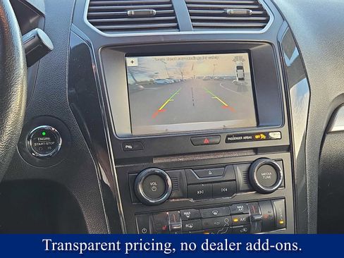 Used 2017 Ford Explorer XLT w/ Equipment Group 202A image 26