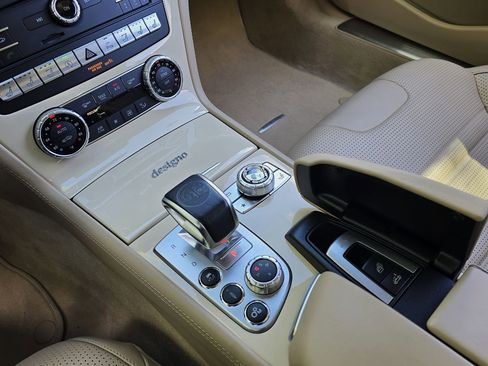 Used 2017 Mercedes-Benz SL 63 AMG image 53