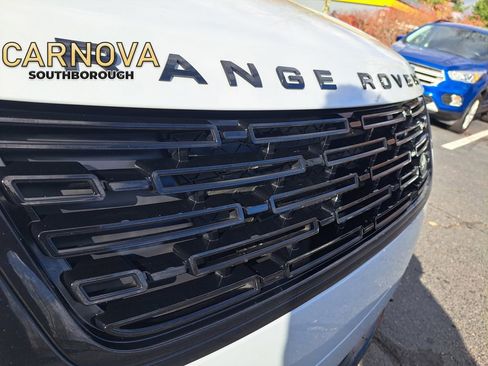 Used 2024 Land Rover Range Rover Velar Dynamic SE image 9