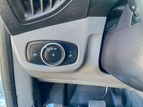 Used 2019 Ford Transit Connect XL FWD image 12