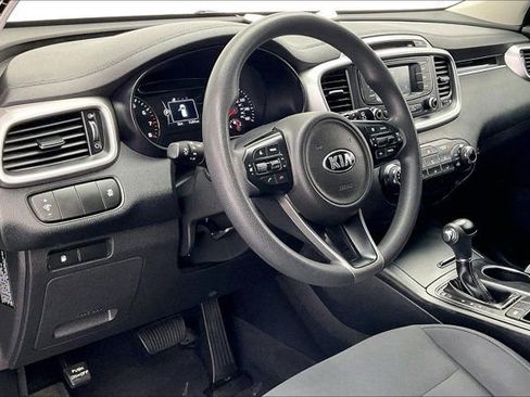 Used 2018 Kia Sorento L FWD image 14
