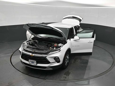 Used 2023 Chevrolet Blazer LT AWD/4WD image 34