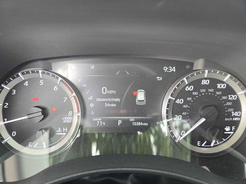 Used 2026 Toyota Highlander XLE AWD/4WD image 27