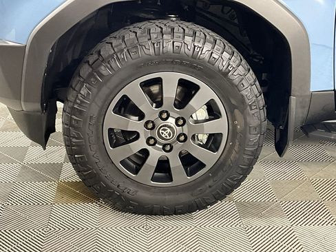 Used 2024 Toyota Land Cruiser image 29