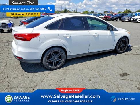 Used 2015 Ford Focus SE FWD image 4