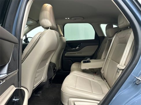 Used 2023 Lincoln Corsair AWD image 16