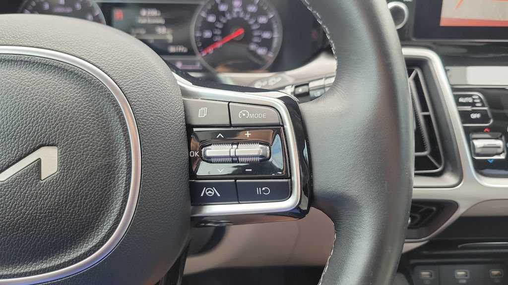 Used 2022 Kia Sorento S w/ Panoramic Sunroof Package FWD image 21