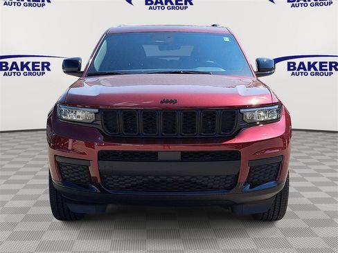 New 2025 Jeep Grand Cherokee L Altitude image 8