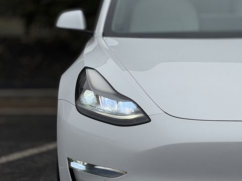 Used 2022 Tesla Model 3 Long Range image 4