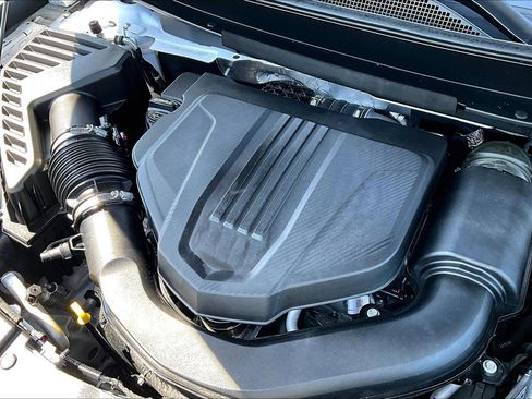 Used 2025 Chevrolet Traverse LT AWD/4WD image 32