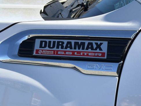 Used 2023 GMC Sierra 3500 Denali image 35