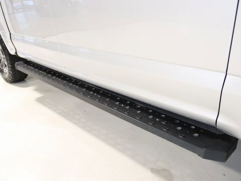 Used 2018 Ford F150 XLT image 9