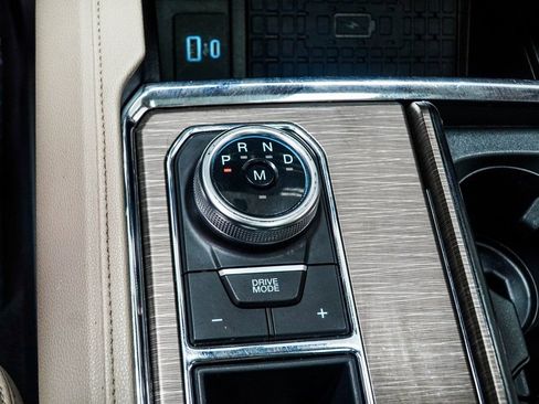 Used 2024 Ford Expedition Max Limited image 18