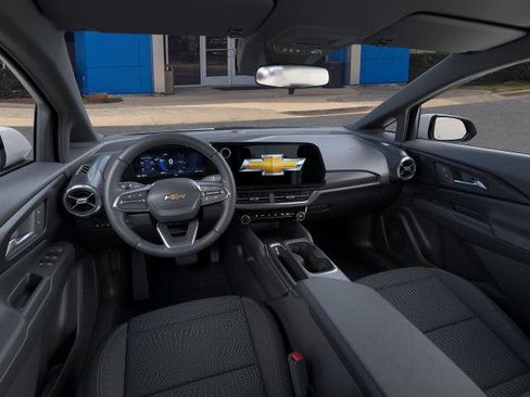 New 2026 Chevrolet Equinox EV LT image 41