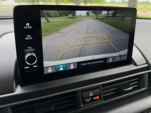 Used 2025 Honda Pilot EX-L image 13